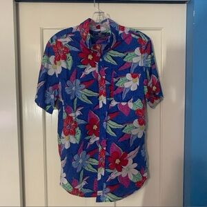 Vineyard Vines Casual Button Down Shirt Blue and Red